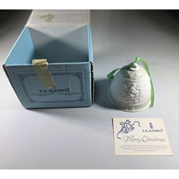 Vtg Lladró 1988 Porcelain Christmas Bell Ornament With Original Box & Card - Picture 2 of 5